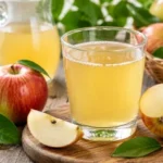 Jugo de manzana: beneficios, propiedades y cómo prepararlo Jugo de manzana beneficios