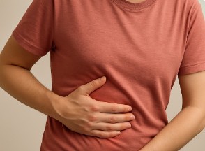 Dolor debajo de las costillas lado derecho causas