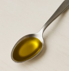 Tomar una cucharada de aceite de oliva en ayunas