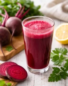 Tomar jugo de remolacha